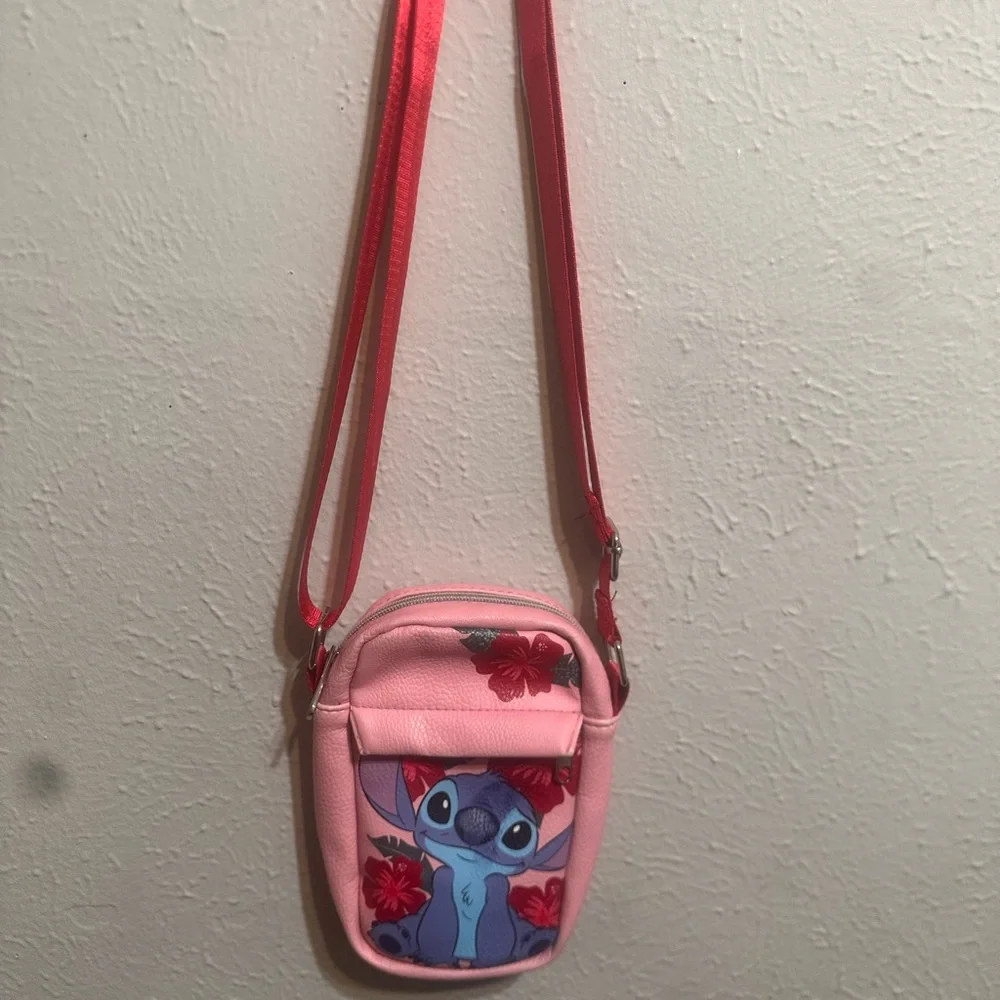 Disney Lilo and Stitch Hibiscus Crossbody Bag‎